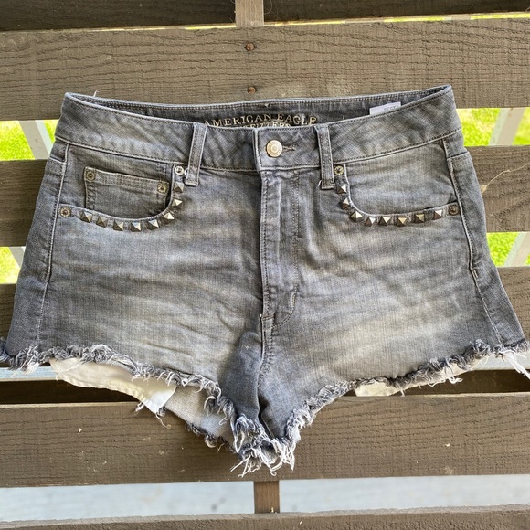 American Eagle High waisted shorts - Picture 1 of 2